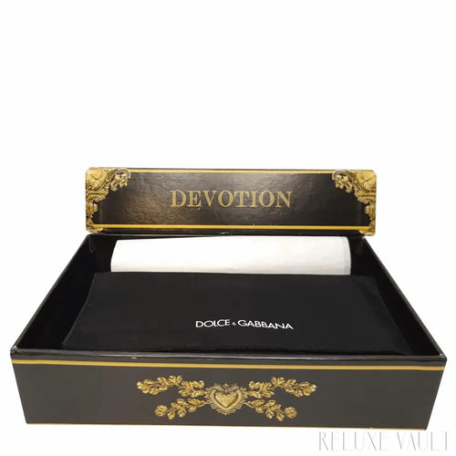 Load image 1 in gallery view. Devotion Zip-around wallet