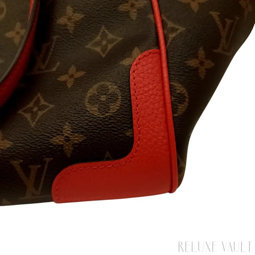 Load image 1 in gallery view. Estrela Monogram