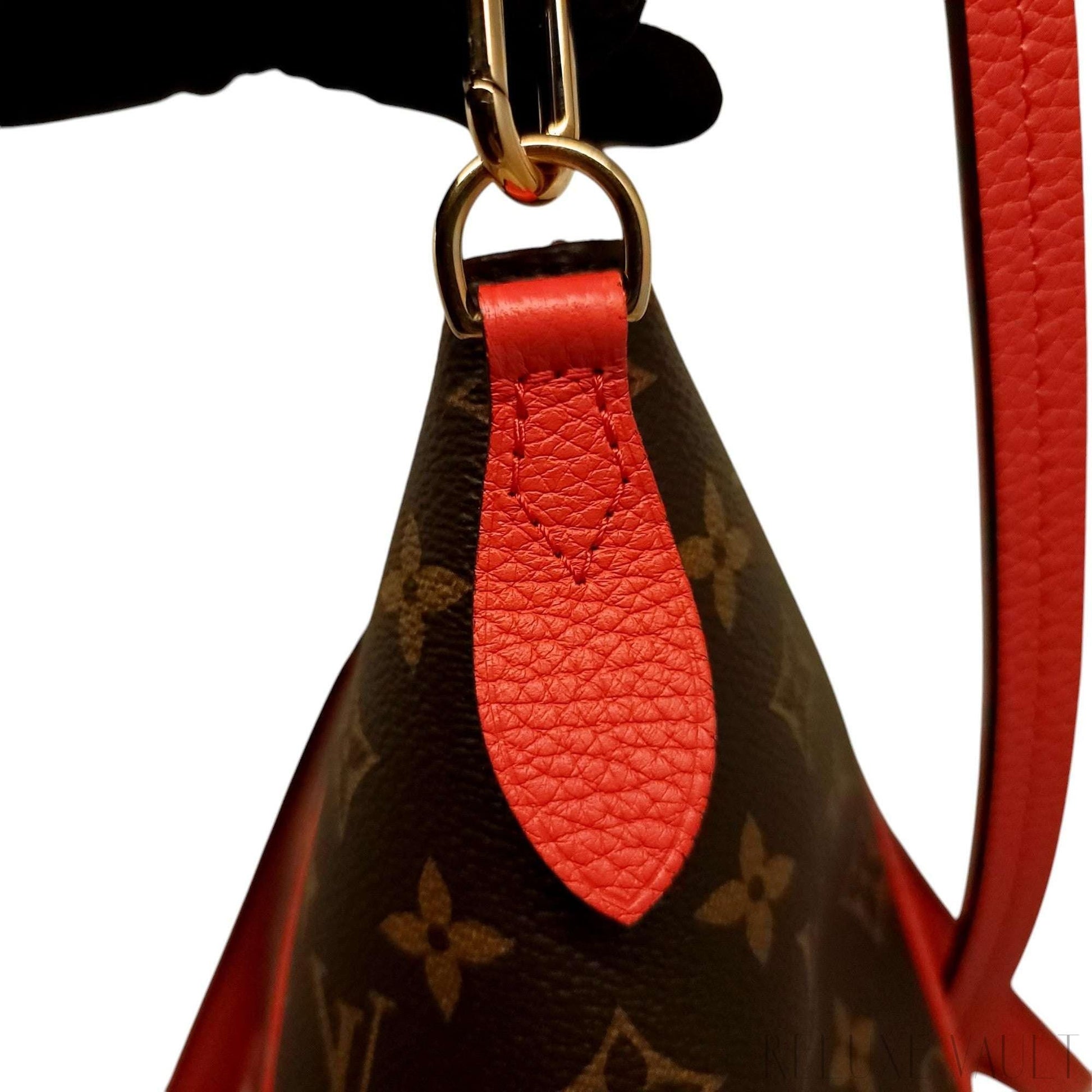 Estrela Monogram