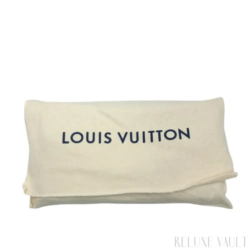 Load image 1 in gallery view. Félicie Pochette