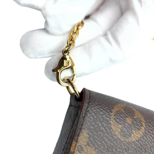 Load image 1 in gallery view. Félicie Pochette