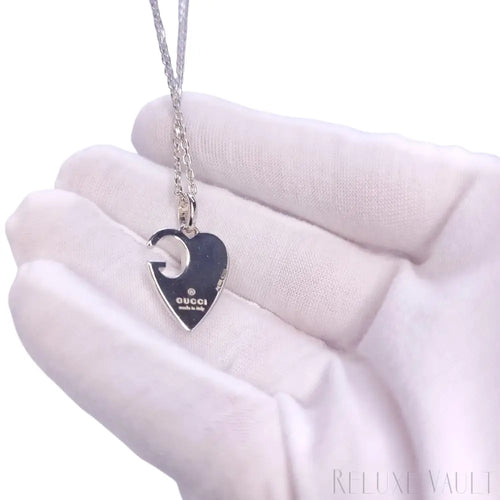 Load image 1 in gallery view. Gucci Heart Necklace 925