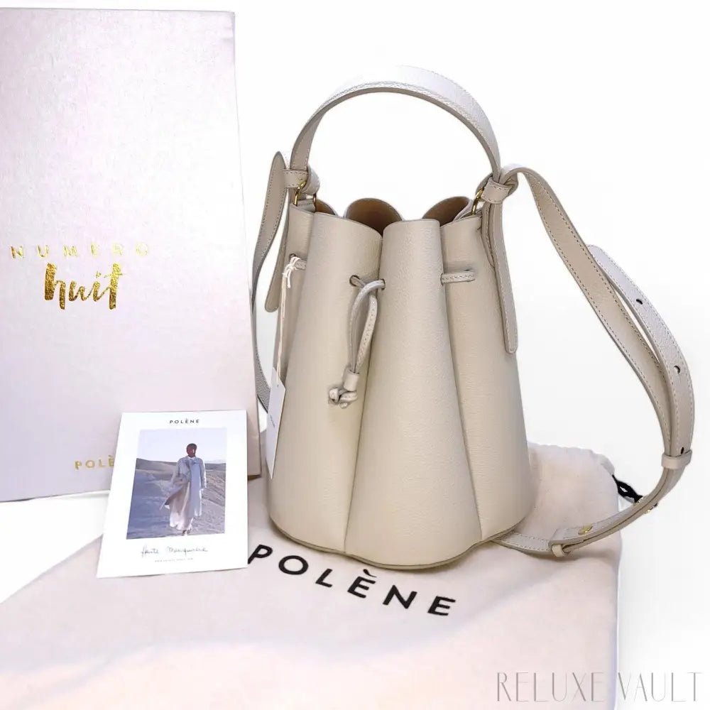 Numéro Huit Mini Edition in Textured Chalk