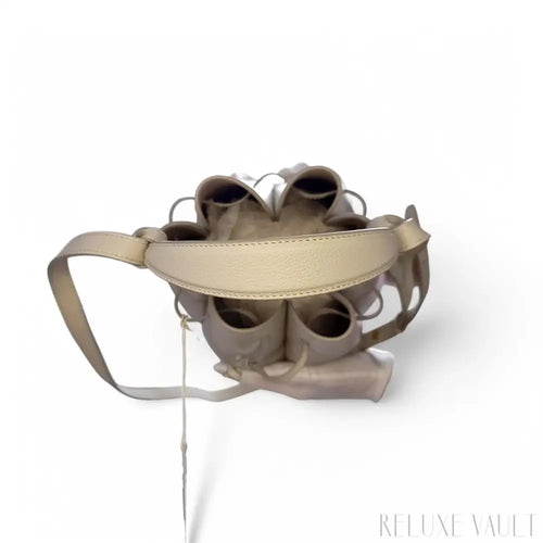 Load image 1 in gallery view. Numéro Huit Mini Edition in Textured Chalk