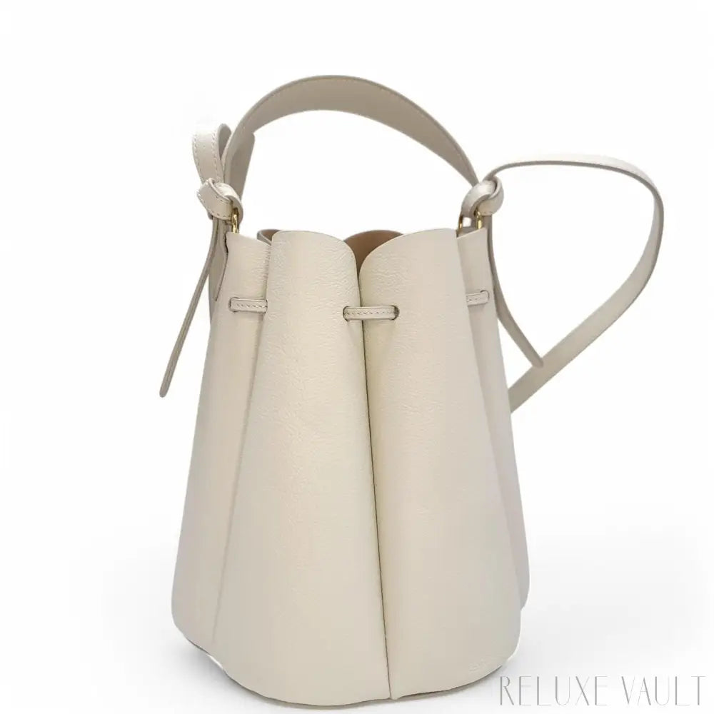 Numéro Huit Mini Edition in Textured Chalk