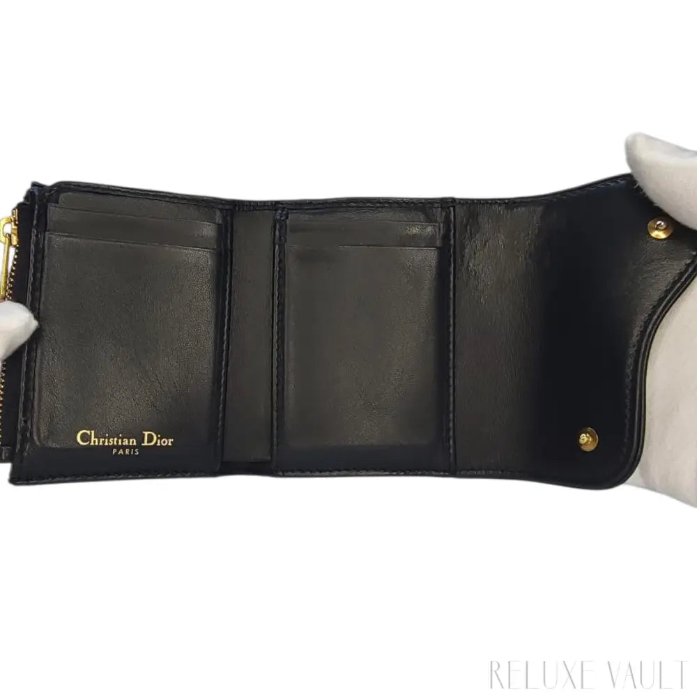 Saddle Lotus Wallet