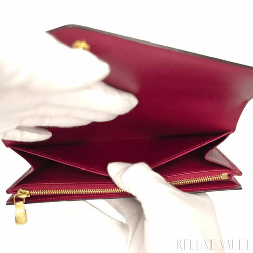 Load image 1 in gallery view. Sarah Wallet