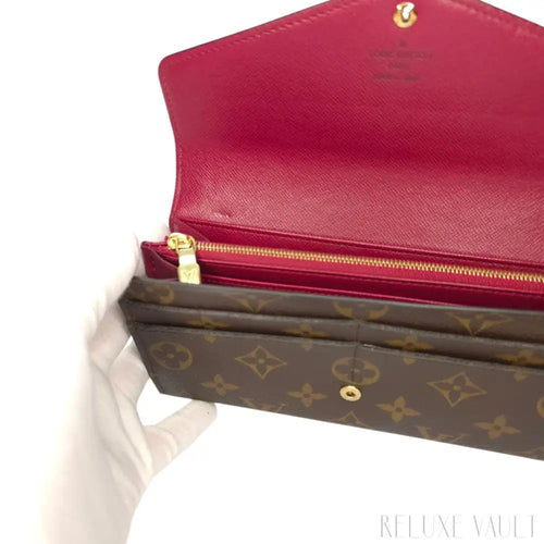 Load image 1 in gallery view. Sarah Wallet